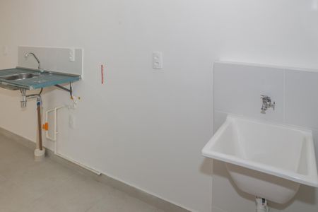 Apartamento para alugar com 33m², 2 quartos e sem vaga Apartamento para alugar com 33m², 2 quartos e sem vagaCozinha e Área de Serviço