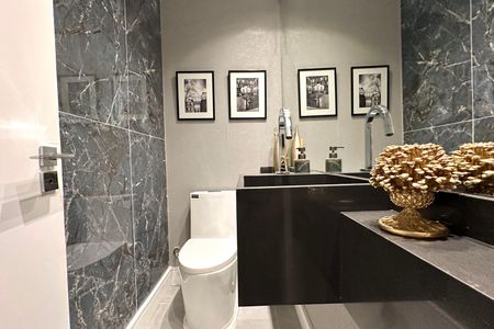 Apartamento à venda com 137m², 3 quartos e 1 vaga Apartamento à venda com 137m², 3 quartos e 1 vagaLavabo