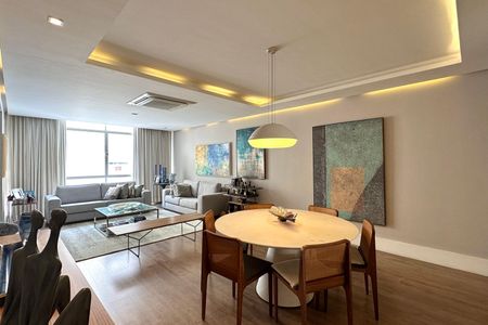 Apartamento à venda com 137m², 3 quartos e 1 vaga Apartamento à venda com 137m², 3 quartos e 1 vagaSala