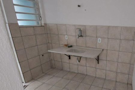 Casa para alugar com 60m², 2 quartos e 2 vagasCozinha
