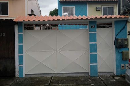 Casa para alugar com 60m², 2 quartos e 2 vagasFachada