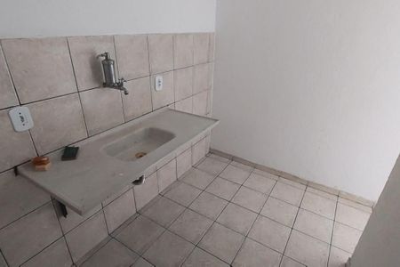 Casa para alugar com 60m², 2 quartos e 2 vagasCozinha