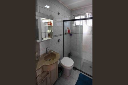 Casa à venda com 180m², 2 quartos e 2 vagasBanheiro