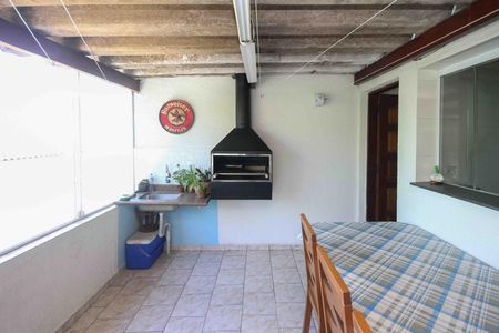 Casa à venda com 180m², 2 quartos e 2 vagasVaranda gourmet