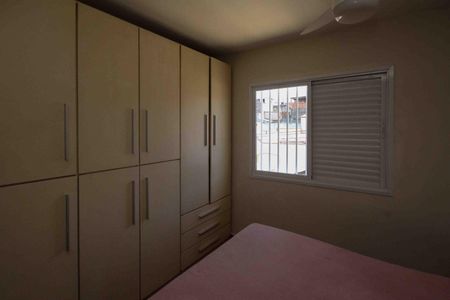 Casa à venda com 180m², 2 quartos e 2 vagasQuarto