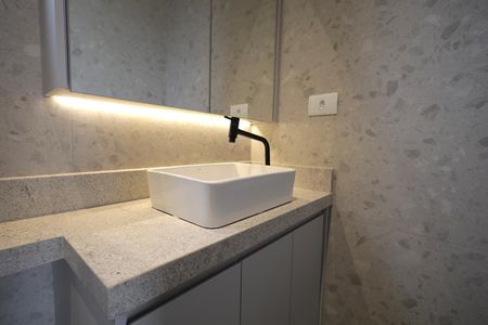 Apartamento à venda com 120m², 2 quartos e 2 vagasBanheiro Suíte