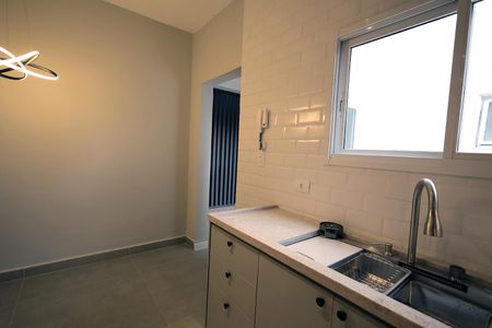 Apartamento à venda com 120m², 2 quartos e 2 vagasCozinha