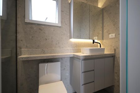 Apartamento à venda com 120m², 2 quartos e 2 vagasBanheiro Suíte