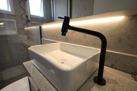 Apartamento à venda com 120m², 2 quartos e 2 vagasBanheiro 1