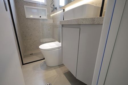 Apartamento à venda com 120m², 2 quartos e 2 vagasBanheiro 1