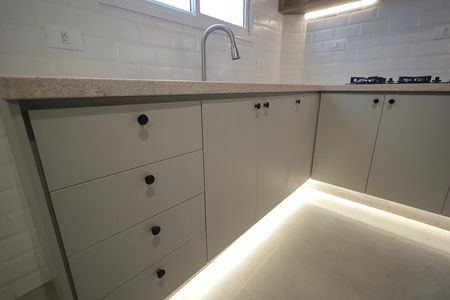 Apartamento à venda com 120m², 2 quartos e 2 vagasCozinha