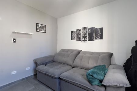 Sala 1 de apartamento para alugar com 2 quartos, 52m² em Jardim Valeria, Guarulhos