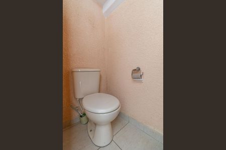 Casa à venda com 100m², 3 quartos e 2 vagas Casa à venda com 100m², 3 quartos e 2 vagasLavabo