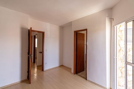 Casa à venda com 100m², 3 quartos e 2 vagas Casa à venda com 100m², 3 quartos e 2 vagasSuíte 1