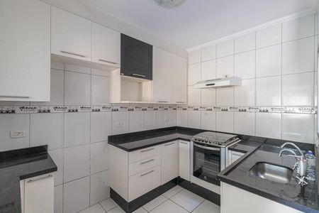 Casa à venda com 100m², 3 quartos e 2 vagas Casa à venda com 100m², 3 quartos e 2 vagasCozinha