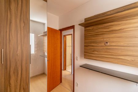 Casa à venda com 100m², 3 quartos e 2 vagas Casa à venda com 100m², 3 quartos e 2 vagasQuarto 1