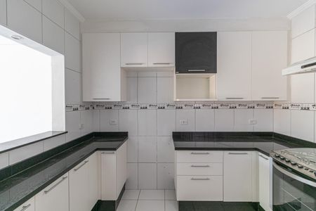 Casa à venda com 100m², 3 quartos e 2 vagas Casa à venda com 100m², 3 quartos e 2 vagasCozinha