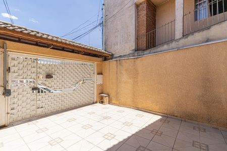 Casa à venda com 100m², 3 quartos e 2 vagas Casa à venda com 100m², 3 quartos e 2 vagasGaragem