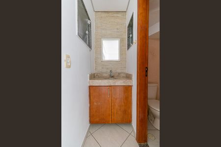 Casa à venda com 100m², 3 quartos e 2 vagas Casa à venda com 100m², 3 quartos e 2 vagasLavabo