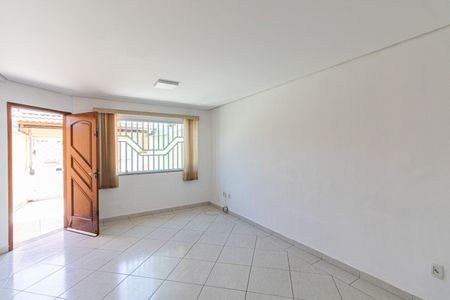 Sala de casa à venda com 3 quartos, 100m² em Vila Ré, São Paulo