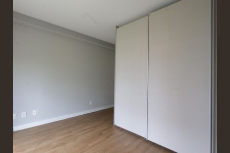 Apartamento à venda com 140m², 2 quartos e 3 vagasSuíte 2