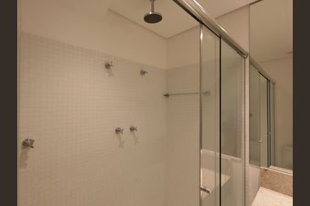 Apartamento à venda com 140m², 2 quartos e 3 vagasBanheiro da Suíte 1