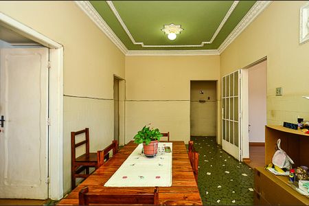 Casa à venda com 300m², 5 quartos e 2 vagasCopa