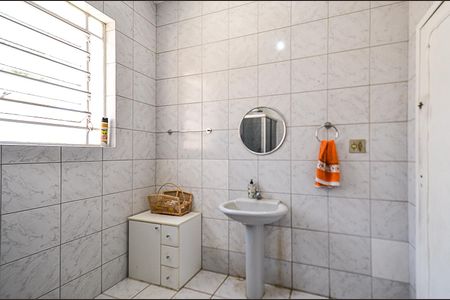 Casa à venda com 300m², 5 quartos e 2 vagasBanheiro