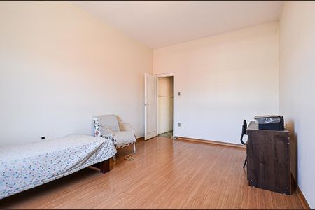 Casa à venda com 300m², 5 quartos e 2 vagasQuarto 2