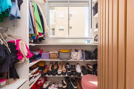 Apartamento à venda com 57m², 2 quartos e 1 vagaCloset/Sala