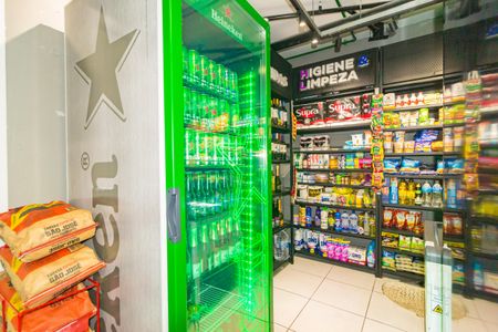 Apartamento à venda com 57m², 2 quartos e 1 vagaMini Mercado