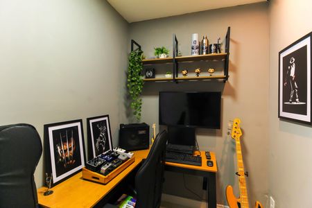 Apartamento à venda com 57m², 2 quartos e 1 vaga Apartamento à venda com 57m², 2 quartos e 1 vagaQuarto/Closet