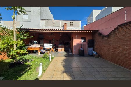 Casa à venda com 240m², 3 quartos e 2 vagasArea externa
