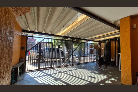 Casa à venda com 240m², 3 quartos e 2 vagasGaragem