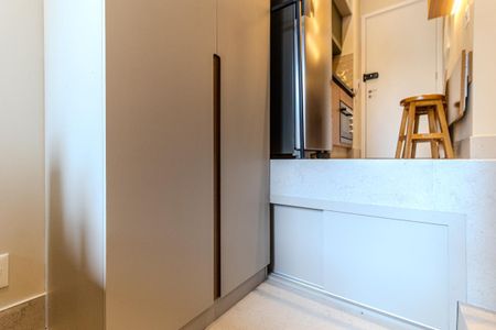 Apartamento à venda com 28m², 1 quarto e sem vagaArmários