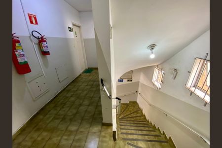 Apartamento para alugar com 46m², 1 quarto e 1 vagaEscada