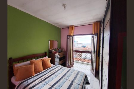 Casa à venda com 95m², 2 quartos e 3 vagas Casa à venda com 95m², 2 quartos e 3 vagasQuarto