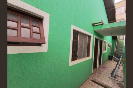 Casa à venda com 95m², 2 quartos e 3 vagas Casa à venda com 95m², 2 quartos e 3 vagasCorredor