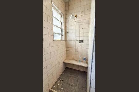 Apartamento para alugar com 60m², 2 quartos e sem vagaBanheiro