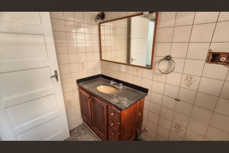 Apartamento para alugar com 60m², 2 quartos e sem vagaBanheiro