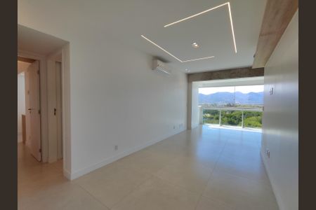 Apartamento à venda com 65m², 2 quartos e 1 vagaSala