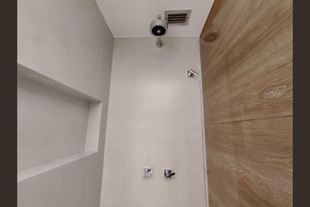 Apartamento à venda com 65m², 2 quartos e 1 vagaBanheiro da Suíte