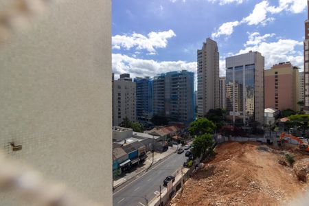 Apartamento à venda com 75m², 2 quartos e 1 vagaVista