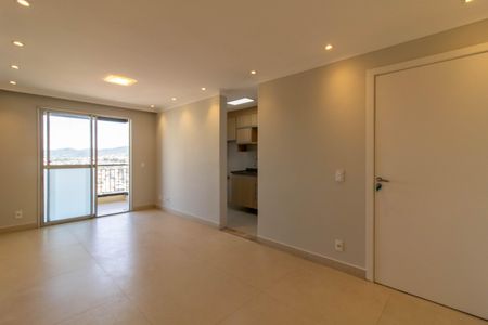 Sala de apartamento para alugar com 2 quartos, 64m² em Picanço, Guarulhos