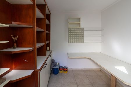 Casa à venda com 144m², 3 quartos e 2 vagas Casa à venda com 144m², 3 quartos e 2 vagasQuarto de Serviço