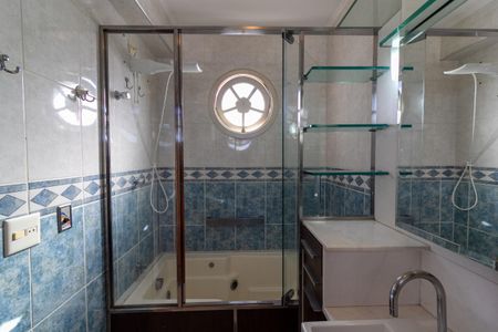 Casa à venda com 144m², 3 quartos e 2 vagas Casa à venda com 144m², 3 quartos e 2 vagasBanheiro da Suíte 2