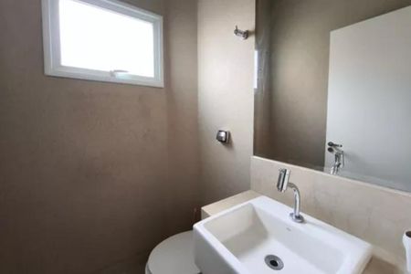 Casa de condomínio para alugar com 312m², 3 quartos e 2 vagasLavabo