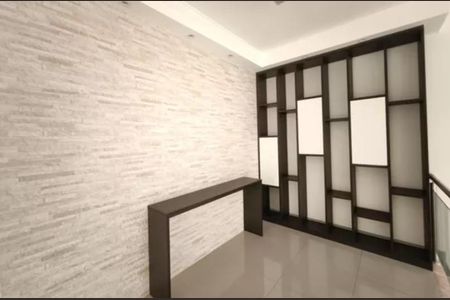 Casa de condomínio para alugar com 312m², 3 quartos e 2 vagasHall