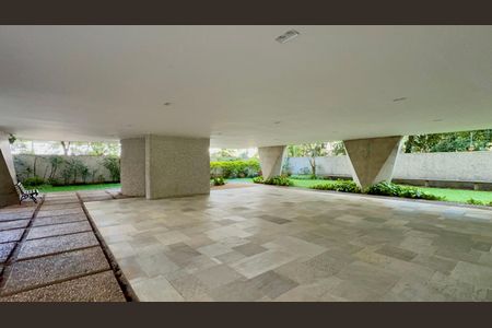 Apartamento à venda com 226m², 3 quartos e 2 vagas Apartamento à venda com 226m², 3 quartos e 2 vagasÁrea comum