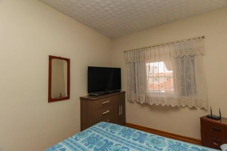 Casa à venda com 200m², 6 quartos e 4 vagasQuarto 2